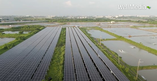 全室內 VS. 間隔光電板養殖 漁電共生新解？