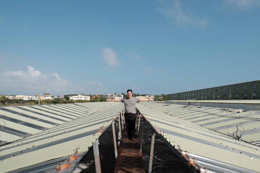 養蝦可以無人化兼發電？艾滴科技 AI 智慧養殖，創「蝦電共生」新商機