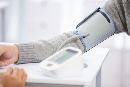 30年來高血壓標準首修！運動飲料、麵線、高湯...揭露七種看似不鹹卻高鈉的食物